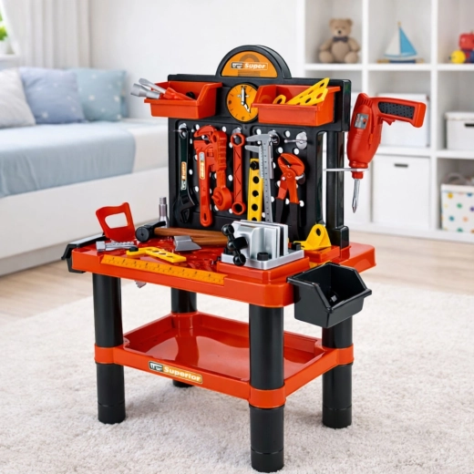 Realistična igra s baterijskom bušilicom