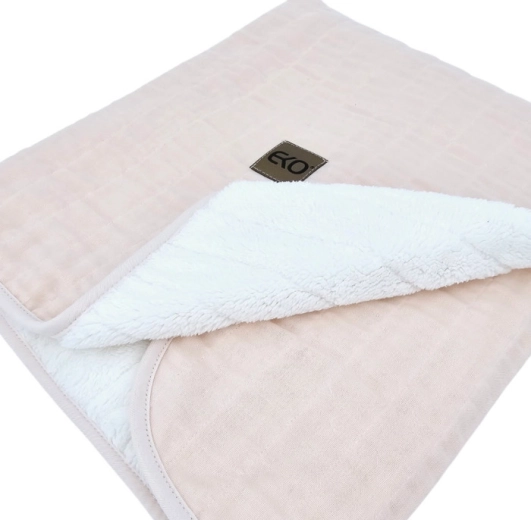 Topla krznena podstava