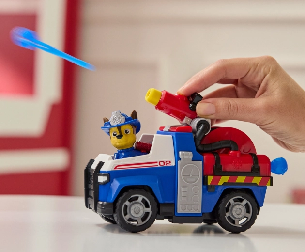 Akcijski vodeni top s projektilima