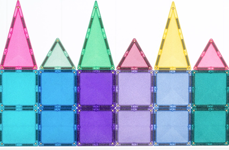 Prozirne sjajne pločice u duginim bojama