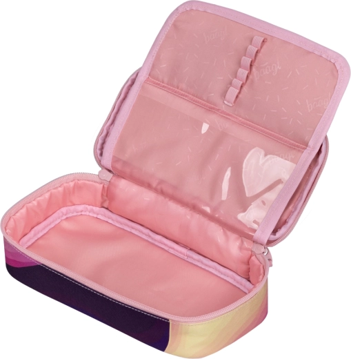 Praktična pernica i vrećica za tjelesni u istom dizajnu