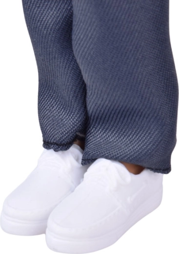 Kompletan outfit uključujući tenisice