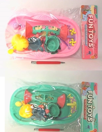 Tub with a set of bath toys