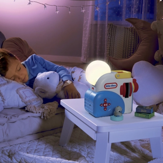 Mirno uspavljivanje s noćnom lampicom i bijelim šumom