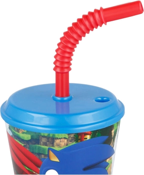 Screw-on lid and flexible straw