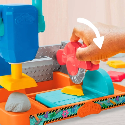 Creative workshop for little builders