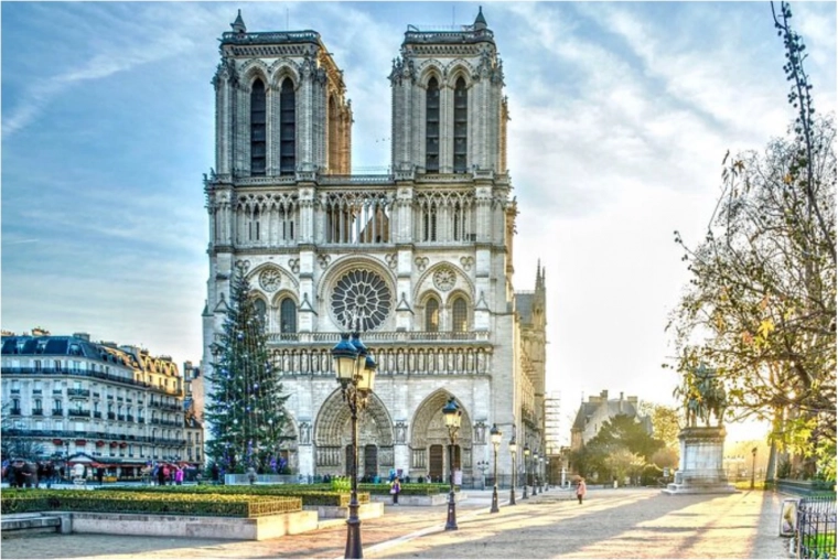 Dijamantno slikanje katedrale Notre-Dame 30x40 cm