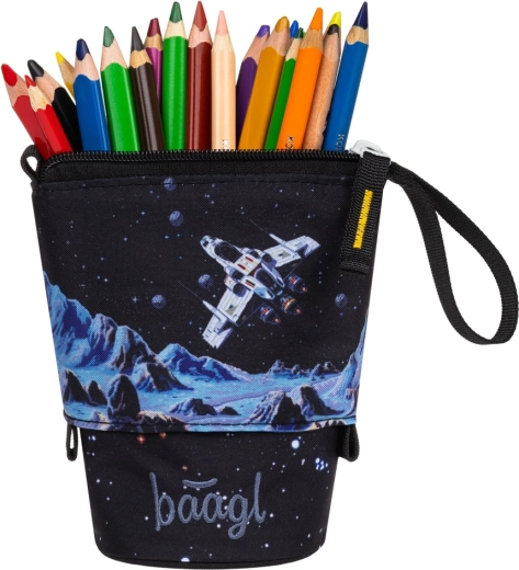 Od etuija u trenu stalak