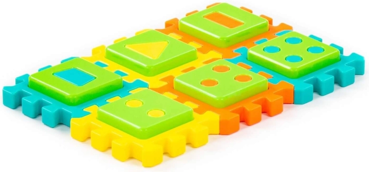 Colorful pieces for fun stacking