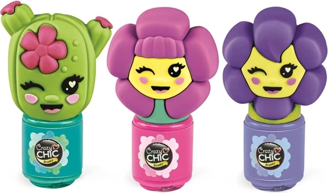Clementoni Crazy Chic creative nail decorating set with a floral applicator