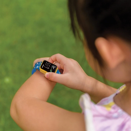 Razigran dizajn s motivom ASTERIX i Idefixa