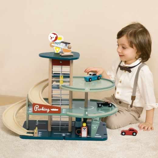 Tri kata s dizalom i glatkim rampama