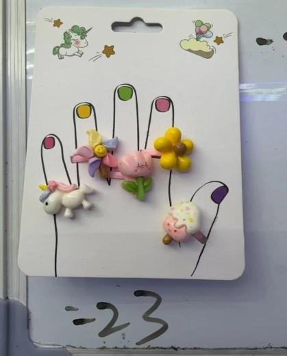 Prstenje s cvjetnim i jednorogovim motivom