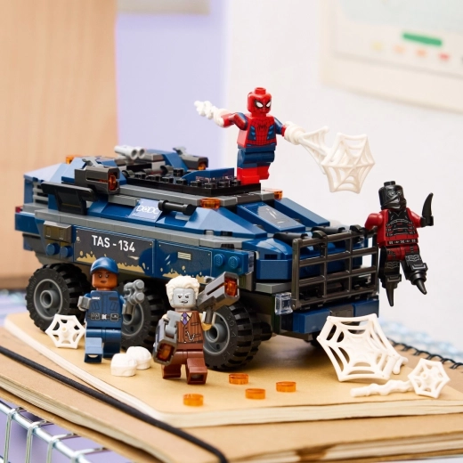 4 minifigure i dodaci za Marvel priče