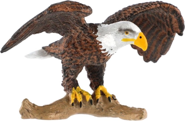 Dynamic pose with outstretched wings