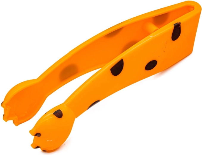 Practical tweezers for easy gripping