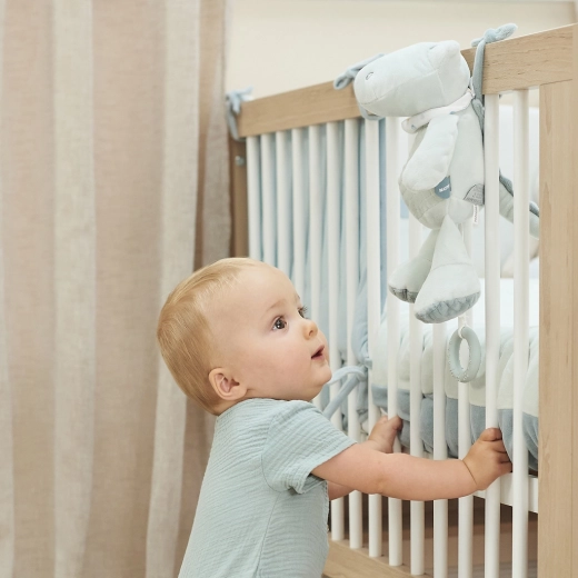 Sigurno pričvršćivanje u dječjem kutku