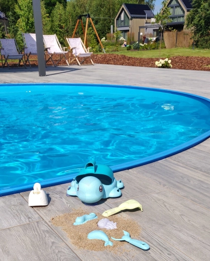 Kornjačica s prostorom za pohranu i nošenjem