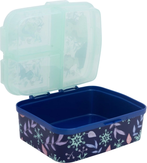 4 practical compartments for separating snacks