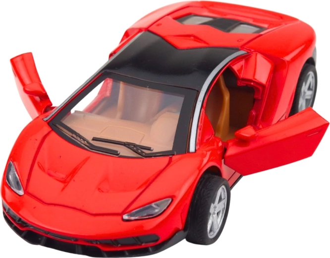 Otvarajuća vrata i detaljna unutrašnjost