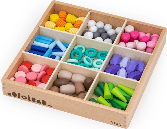 Praktični drveni organizator