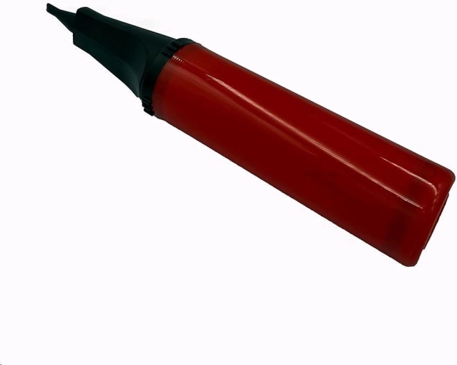 Sve potrebno u pakiranju: pumpica i baterije