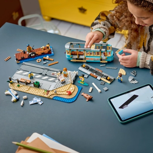 Interaktivna izgradnja uz aplikaciju LEGO Builder