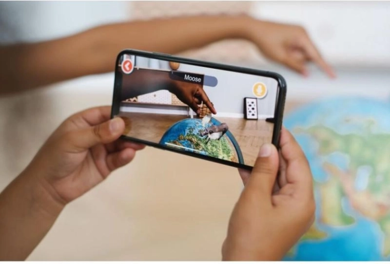 Proširena stvarnost s aplikacijom IQ GLOBE