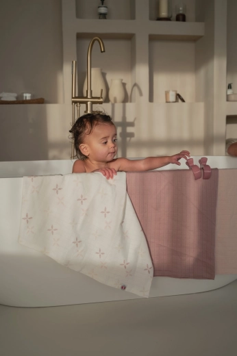 Extra absorbent and breathable design
