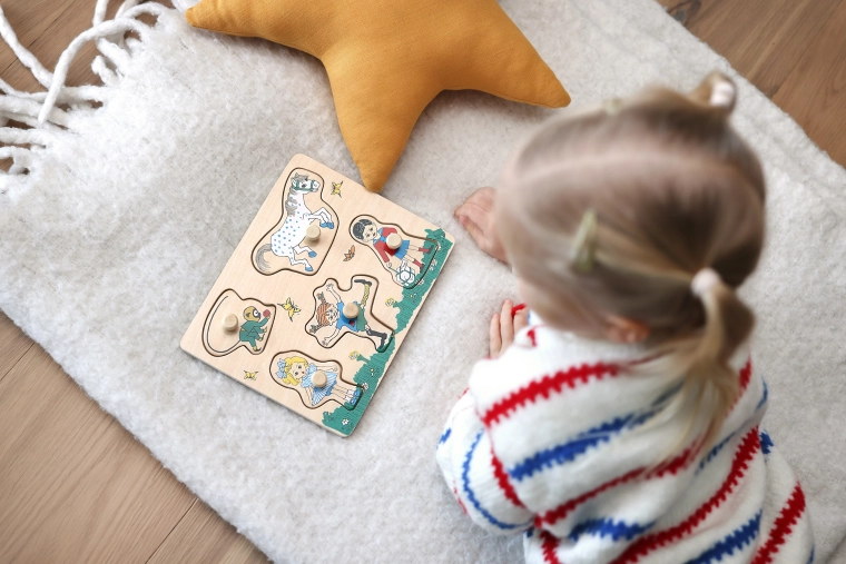 Drvena puzzle s motivom Hello Kitty