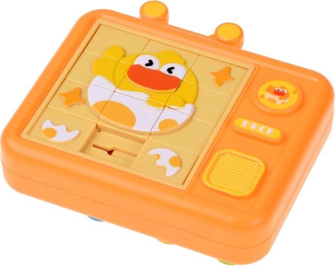 Sliding puzzle with a chick motif