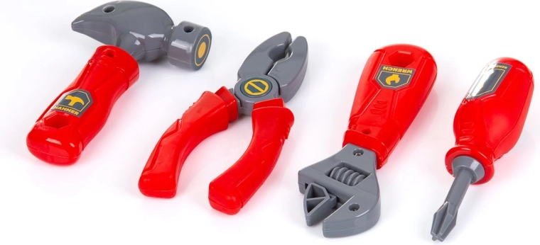 Bogat pribor za realističnu igru