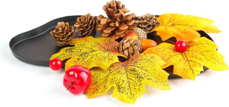 Autumn decoration with leaves, pine cone and pumpkin - 1 piece
