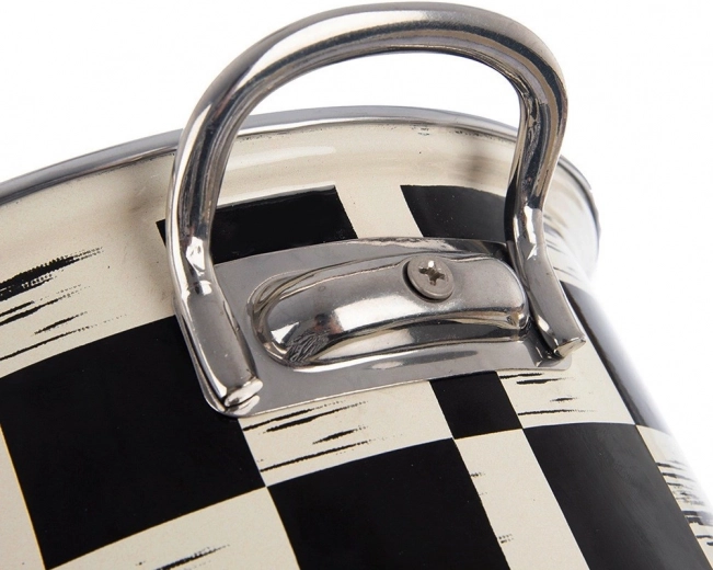 Udobne metalne ručke i nehrđajući rub