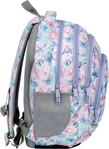 Comfortable carrying and practical details for every day