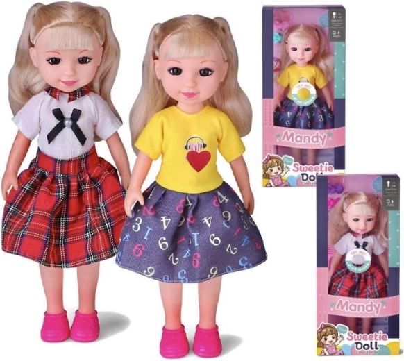 Lutkica Klara s priborom