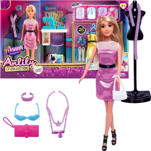 Modna dizajnerica sa šivaćim strojem i 25 dodataka