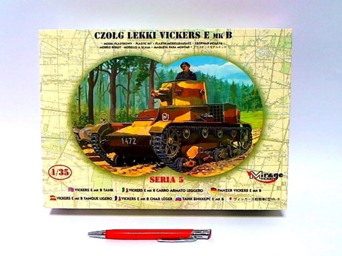 Mirage Hobby plastični model tenka Vickers E MKB S05
