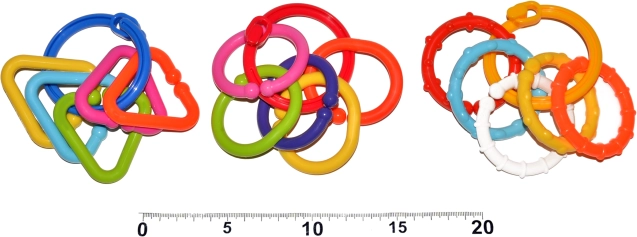 Šareni prsteni za bebe