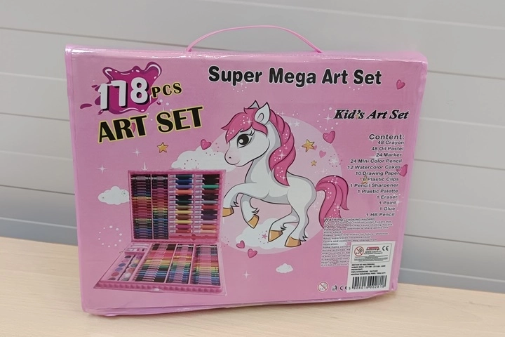 Art Set with 178 Pieces