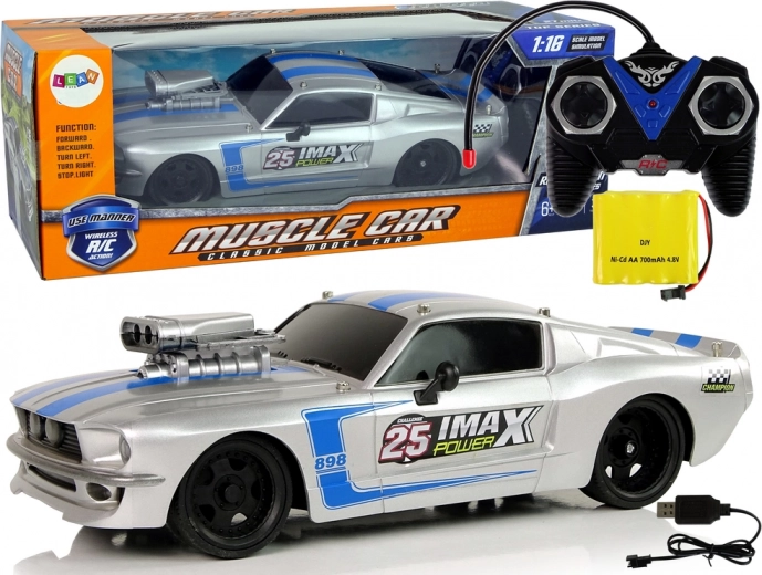 R/C sportski automobil 1:16 Silver Pilot Blue Stripes