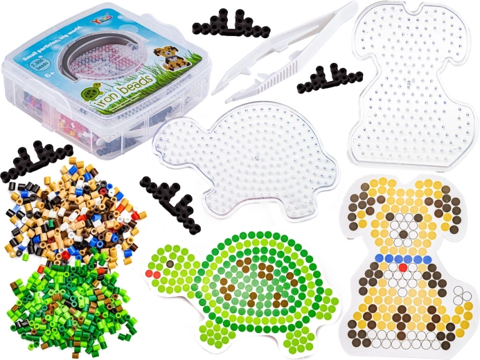 Iron-on beads with dog and turtle templates – 2000-piece set in a case