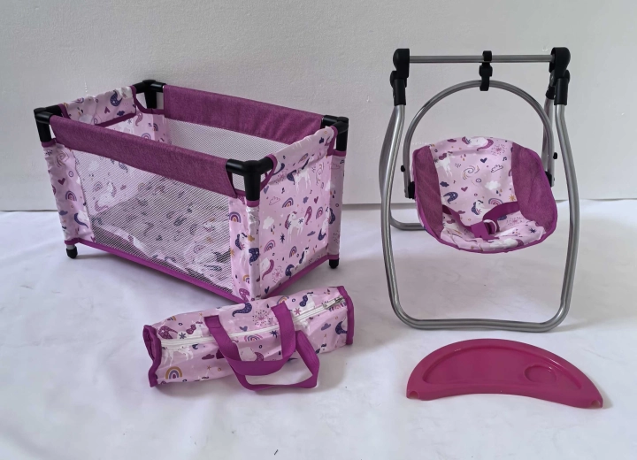 Set za lutke Unicorns – putni krevetić i stolica 2u1