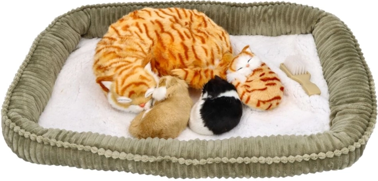 Cat family with cat and 3 kittens Perfect Petzzz