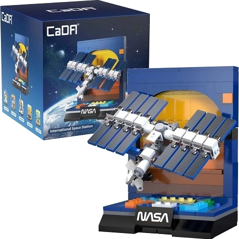 Konstruktorski set CaDA NASA satelit i izložbeni model Međunarodne svemirske postaje, 188 dijelova