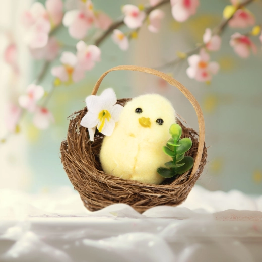 Easter decoration chick in a nest 7.5 × 7.5 cm