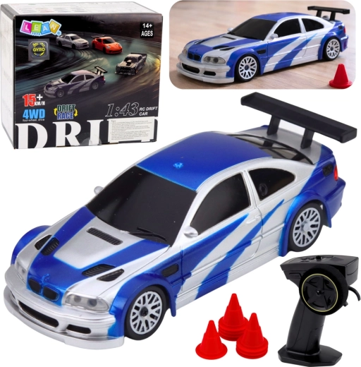 RC drift auto E46 4WD 1:43 s čunjevima