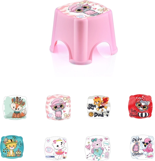 Dječja plastična stolica s bajkovitim motivom