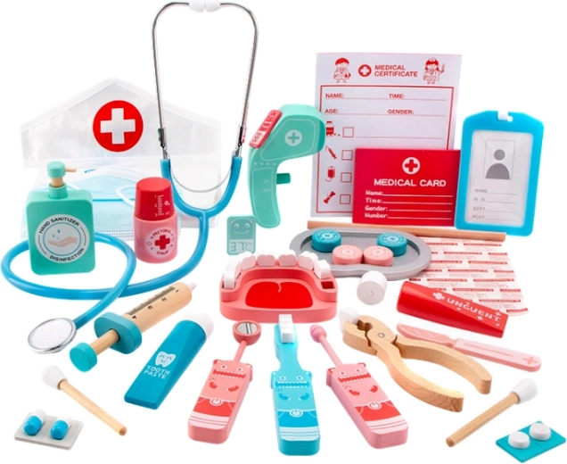 Drveni liječnički set Mali doktor s kapicom