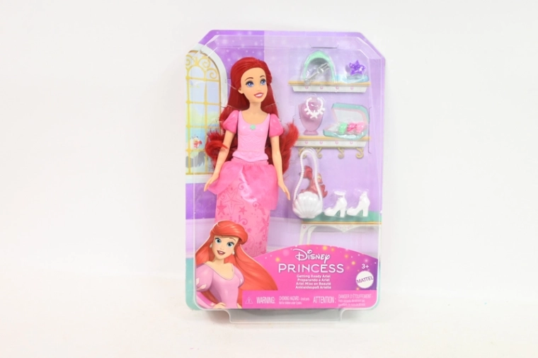 Disney princeza Ariel u plesnoj haljini s dodacima